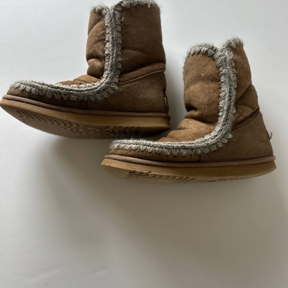 Mou original Eskimo sheepskin boots